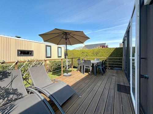 Mobile-home Grand Confort 4 pers, 2 ch, 2 sdb, plage, piscine, fitness, terrasse - Jullouville - FR-1-361A-57