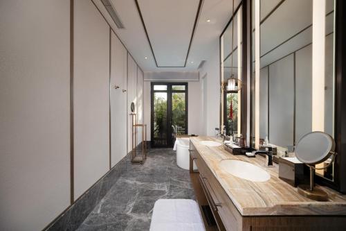 Fotografie z fotogalerie ubytování Song Hotel Chengdu Qingcheng v destinaci Tu-ťiang-jen