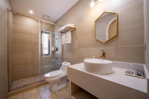 Ένα μπάνιο στο Hangzhou West Lake Youshan Villa
