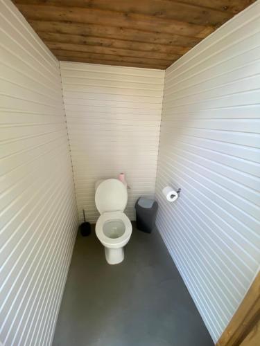 Ένα μπάνιο στο Les Pichies, Le Tipi d'Adri, Logement insolite