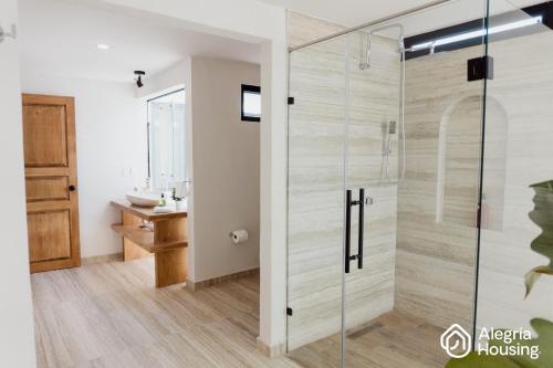 Ванная комната в 203 Arje Suites Campestre by Alegría Housing