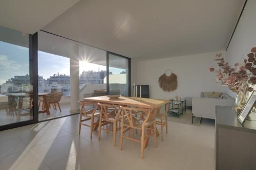 HigueronWest217 Stunning Sea Views 2 Pools