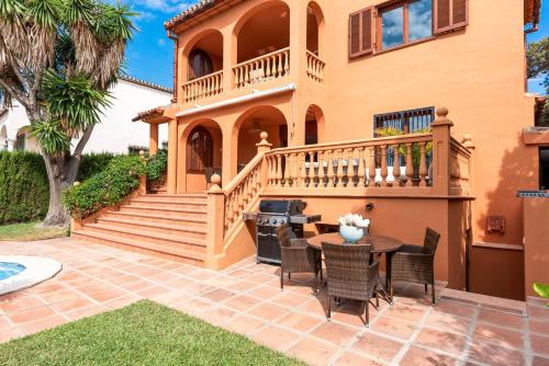Beach Villa Sea La Vie Marbesa