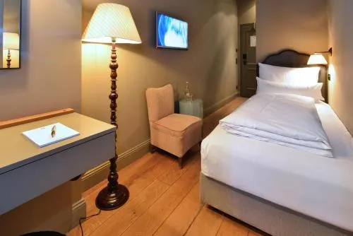 Monbijou Hotel photo 37