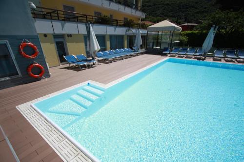 Bazén v ubytování Hotel Miorelli nebo v jeho okolí