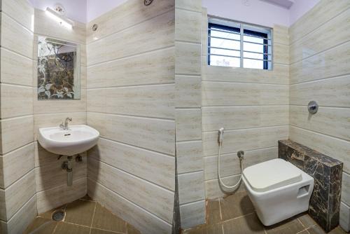 Ένα μπάνιο στο Hotel Diamond Palace, Madiwala