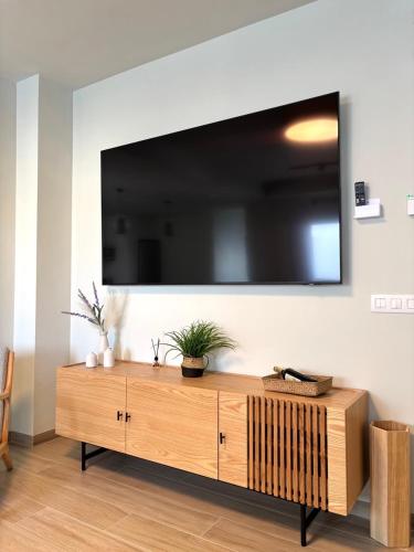 Μια τηλεόραση ή/και κέντρο ψυχαγωγίας στο Joyma Boutique Apartments