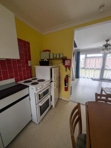 Kuchyň nebo kuchyňský kout v ubytování Bermuda 146 Chalet