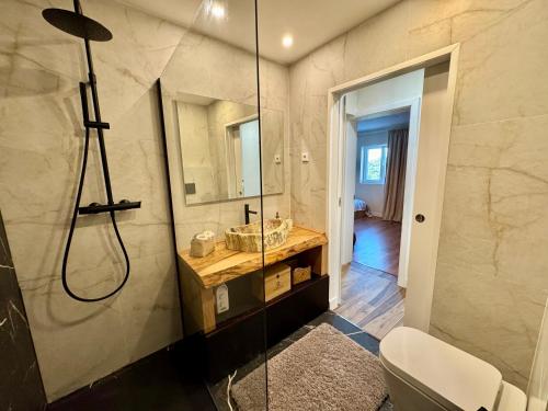 Ένα μπάνιο στο Retiro São Pedro House