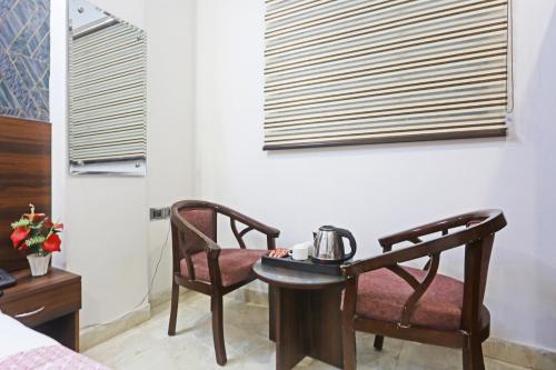 Posezení v ubytování Hotel ECG Grand Inn-Near Delhi Airport