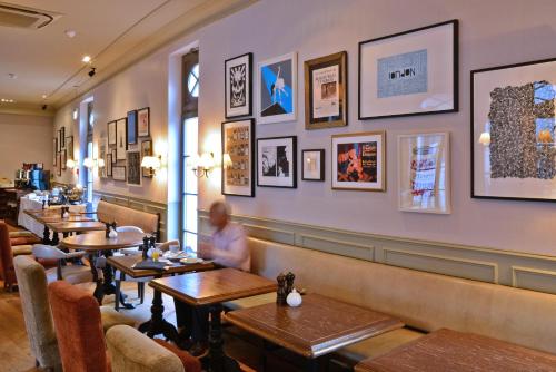 Monbijou Hotel photo 65