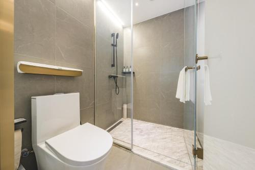 Ένα μπάνιο στο Atour Light Hotel Chengdu Wide-Narrow Alley