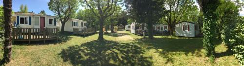Gallery image of Camping L'Oasis in Grospierres