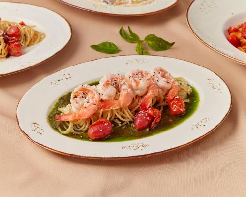 Makanan di atau berdekatan hotel