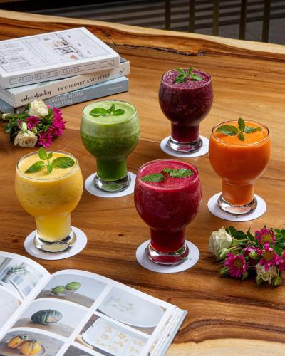 Minuman di Sindhorn Midtown Hotel Bangkok, Vignette Collection by IHG