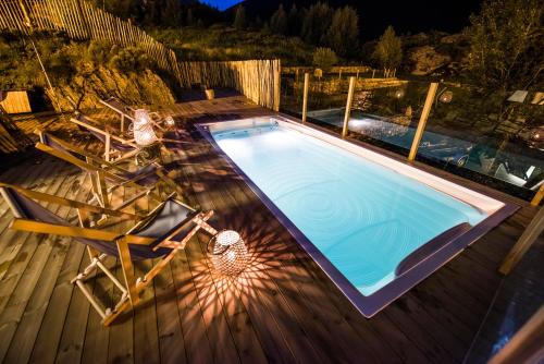 Bazén v ubytování Mountain Hostel Tarter nebo v jeho okolí