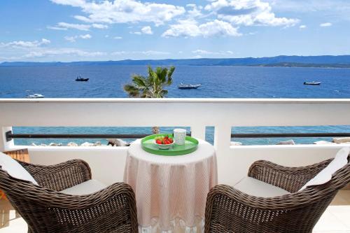 Amazing Waterfront Apartments photo 2