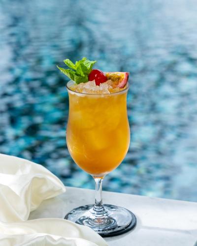 Minuman di Sindhorn Midtown Hotel Bangkok, Vignette Collection by IHG