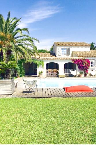 Nice Holiday home Grimaud