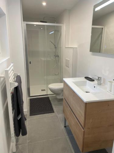 Photo de la galerie de l'établissement Appartement Cosy 2 Chambres, à Valence