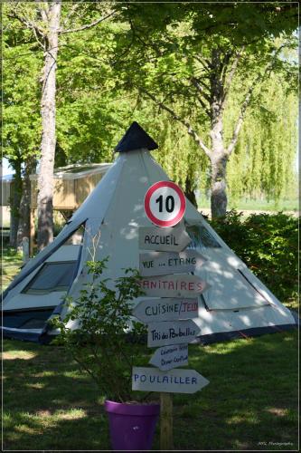 Taman di luar Camping de Graçay