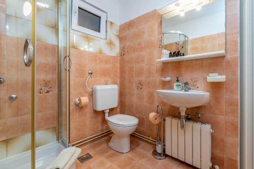 Koupelna v ubytování Apartments Katarina