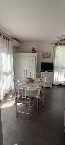 Appartement climatisé Parc Paradis 150 m des thermes