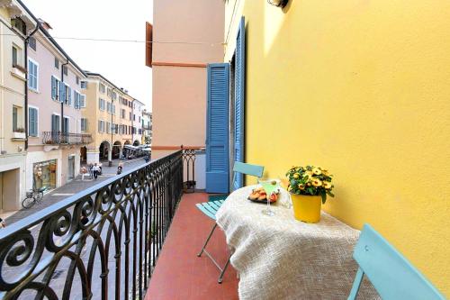 Μπαλκόνι ή βεράντα στο Le Petit Bijou Downtown Restyling 2025 DesenzanoLoft Official Partner Homes & Villas by Marriott Bonvoy