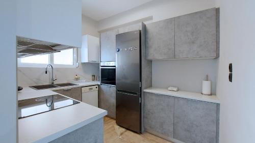 Modern, Renovated Apartment in Nikaia