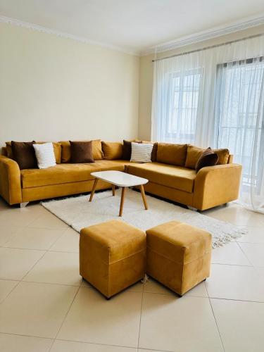 The Cozy Balcony Family Apartment