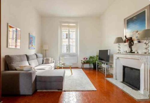 luminous 92m2 8mn palais