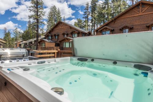 Gallery image of Mountainside 14 in Mammoth Lakes
