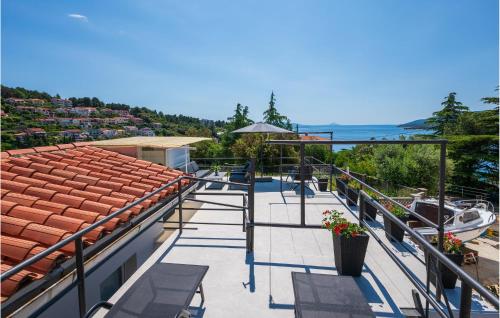 2 Bedroom Lovely Apartment In Rabac