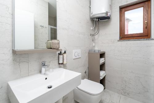 Ένα μπάνιο στο Al Porto Suites - NEW!