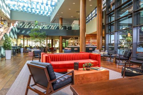 Un lugar para sentarse en The Orchard Hotel & Restaurant