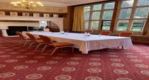 Imagen de la galería de Best Western PLUS Grim's Dyke Hotel, en Harrow
