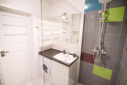 Ένα μπάνιο στο Staywin Apartments Chmielna Park