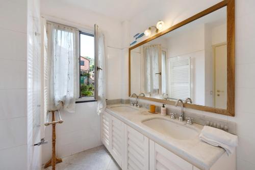 Phòng tắm tại Chéz Dede