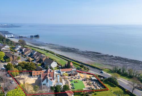 Holm House - Stylish Coastal Suites - HEDD Spa - Silures Bar & Restaurant photo 41