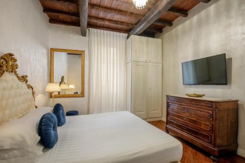 Condotti Corner Apartment Piazza di Spagna