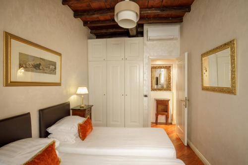 Condotti Corner Apartment Piazza di Spagna