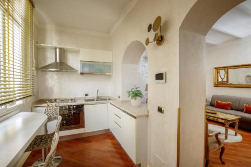 Condotti Corner Apartment Piazza di Spagna
