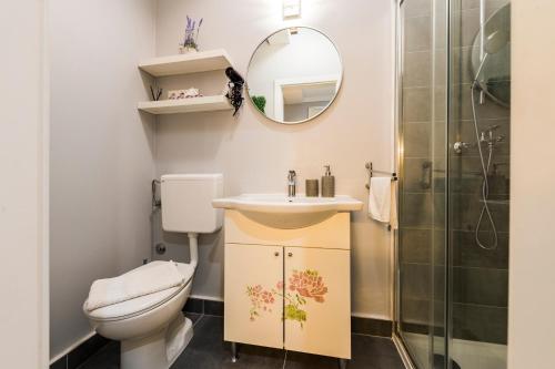 Ванная комната в Serenity Beach apartments