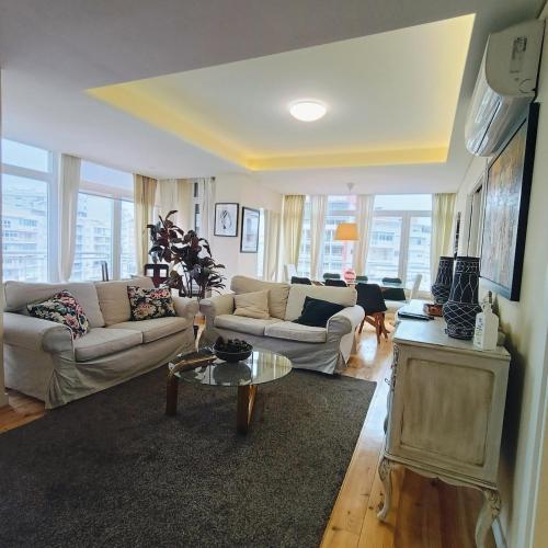 Duplex Lisbon for 8
