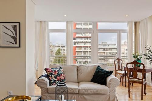 Duplex Lisbon for 8