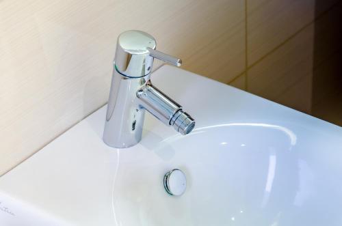 Un baño de Anabelle Bed and Budapest