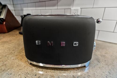 a toaster sitting on top of a counter at 3bd25 Home5m Dt Elkhart30m Notre River View in Elkhart