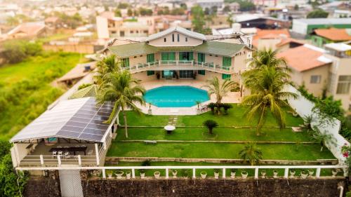 Xingu Praia Hotelの敷地内または近くにあるプール