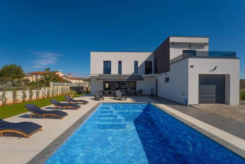 Villa Paola in Majmajola - Haus für 6 Personen