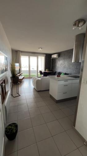 Appartement standing tout confort vue mer photo 9